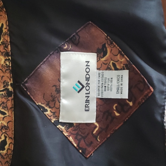 Silk Jacket 💯% - Picture 9 of 9